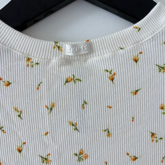 SKIMS Cropped Cotton rib T shirt - Picture 4 of 4